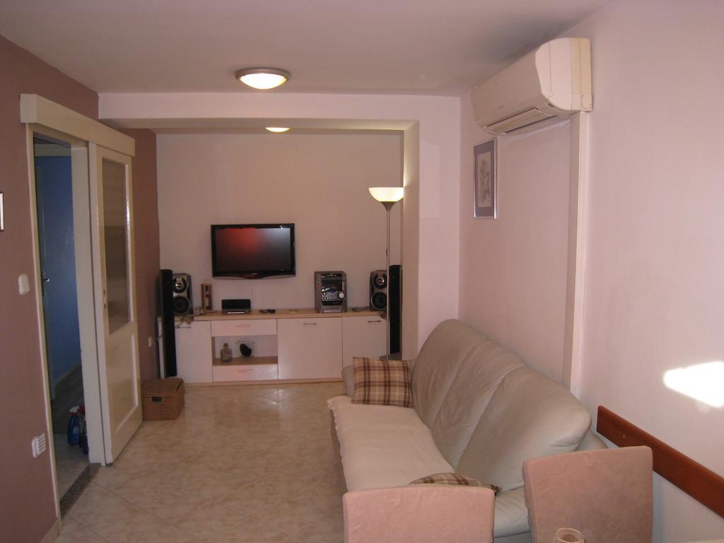 Apartment Ella Mare Задар Стая снимка